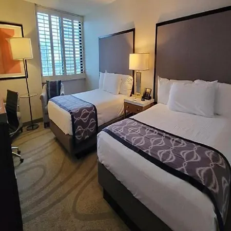 Hotel Oasis Unit Of Gross Inn Near Igi Airport